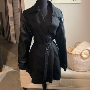 Black light weight coat